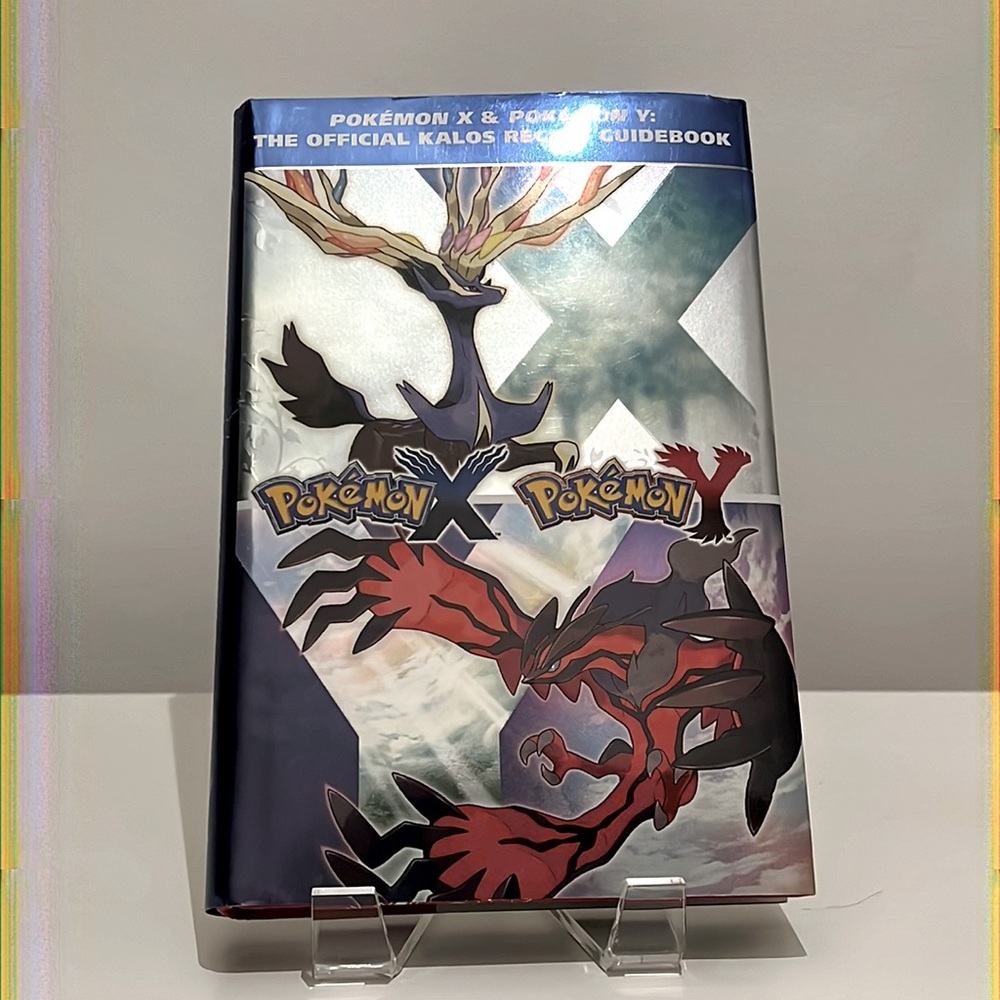 Pokémon X & Pokémon Y The Oficial Kalos  Region Guidebook Hardcover